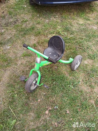 Трехколесный велосипед