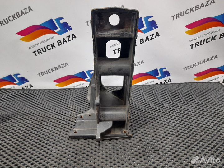 Кронштейн торсиона кабины левый Daf XF106