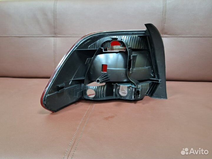 Фонарь задний правый Volkswagen Polo 6C1