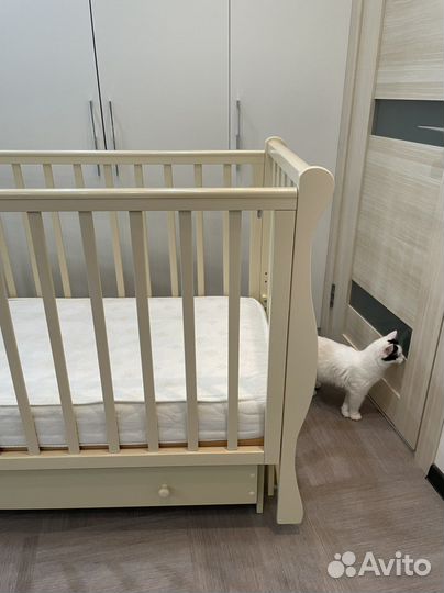 Детская кроватка из массива бука Лель