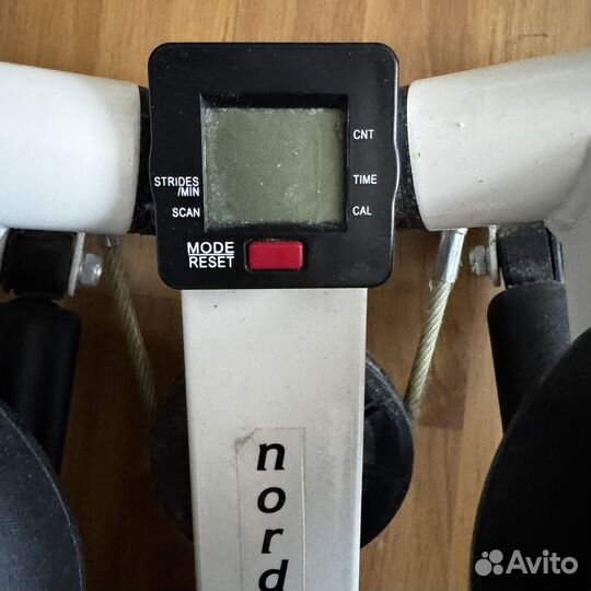 Тренажер степпер с ручками