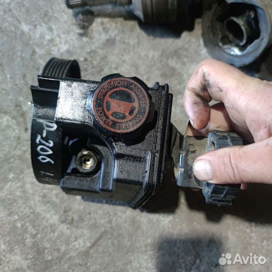 Насос гур Peugeot 206 1.4