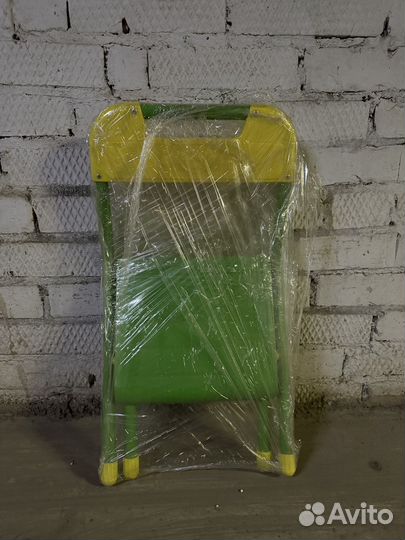 Детский столик и стульчики детские 2 шт