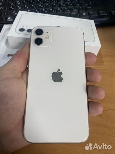 iPhone 11, 64 ГБ