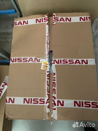 Фара оригинальная правая Ниссан Кашкай 26010HV05B