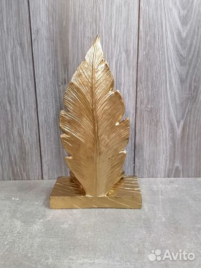 Стильная статуэтка