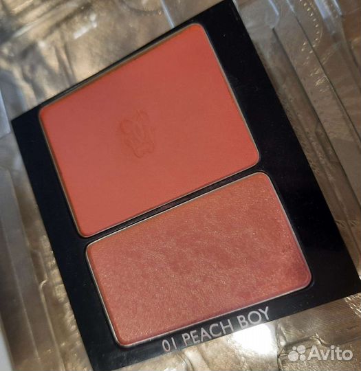 Пудра, румяна, хайлайтер в ассортименте