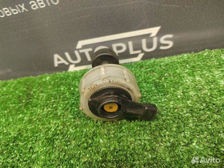 Крышка бачка тормозной жидкости Hyundai Matrix