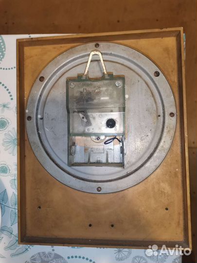 Часы Янтарь