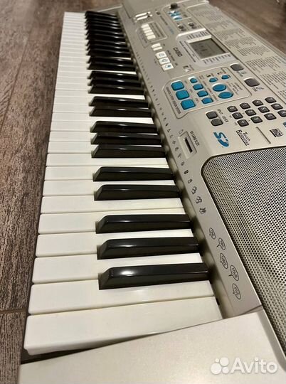 Синтезатор casio LK-300TV