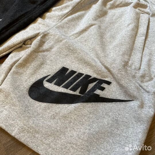 Шорты Nike