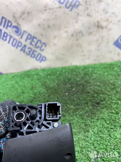 Подрулевой переключатель Renault Fluence седан 1.6