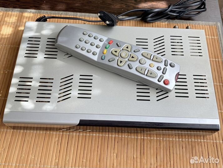 Ресивер Триколор DRS-5001