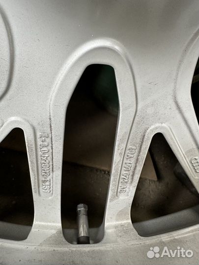 Комплект колёс Audi R20