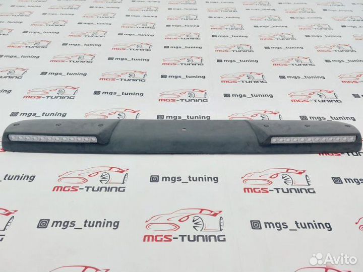 Передний спойлер (B) на Mercedes G-Class W464