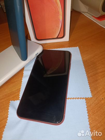 iPhone Xr, 64 ГБ