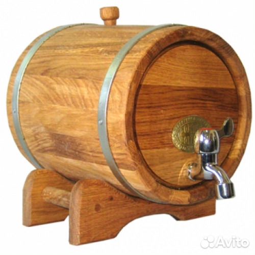 Дубовые бочки, жбаны, кадки