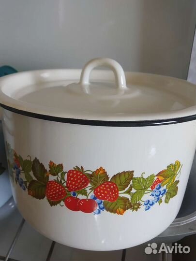 Эмалированная посуда СССР новая 60-70г