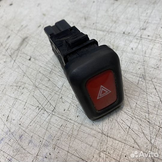 Кнопка аварийки Nissan Almera N16