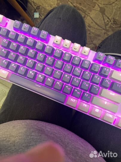 Игровая клавиатура с подсветкой