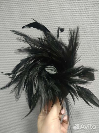 Заколка с перьями