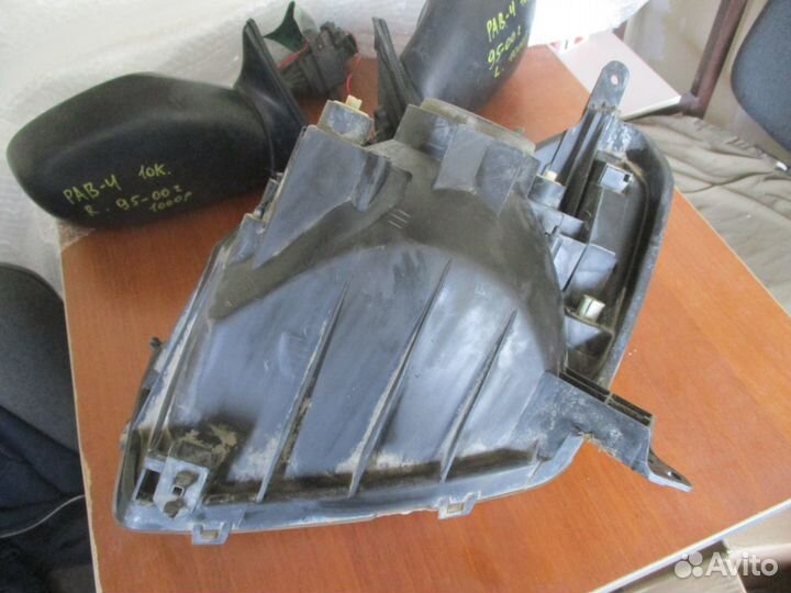 RAV4 2000-2003 фара правая правый руль