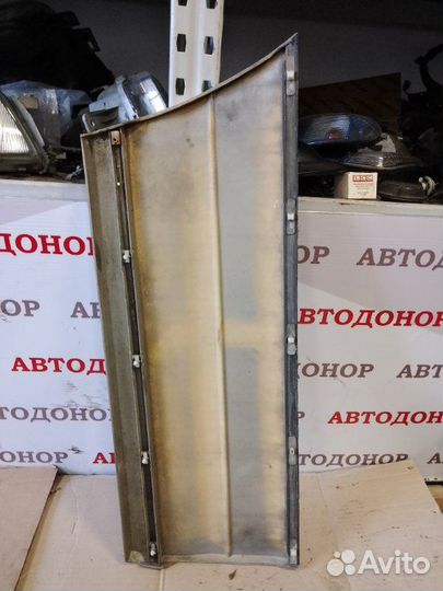 Накладка двери (листва) задняя левая Mercedes-Benz