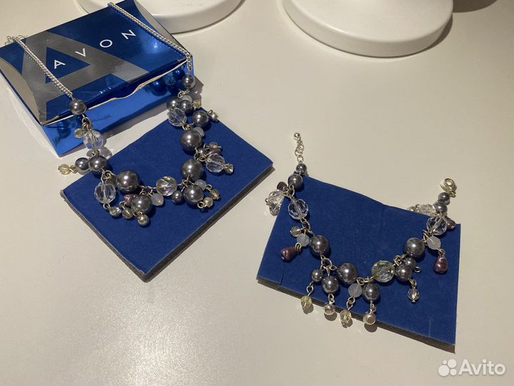 Серьги и бусы