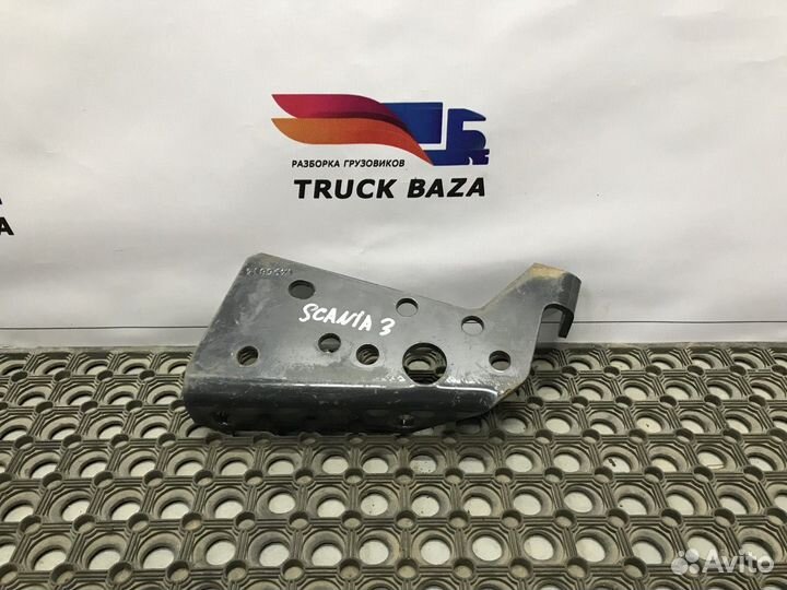 Кронштейн задней траверсы правый Scania 5-series