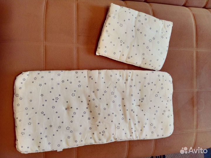 Матрас и подушка в коляску
