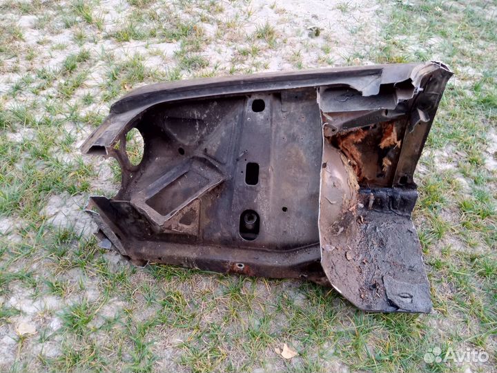 Крыло на ваз 2106