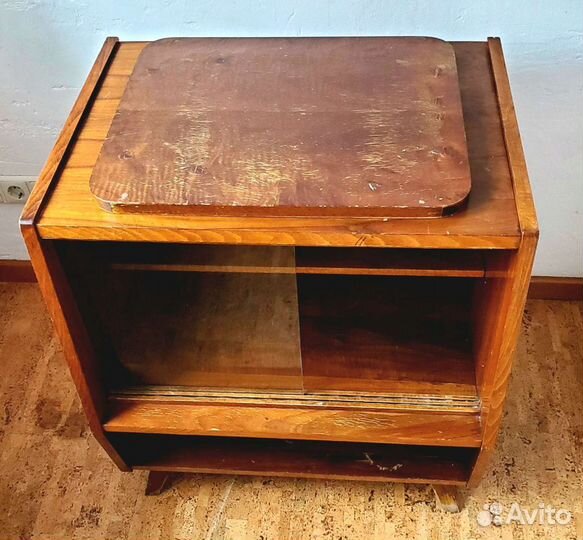 Тумба СССР под тв винтаж. харгита