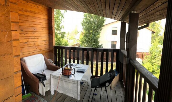 Коттедж 280 м² на участке 8 сот.