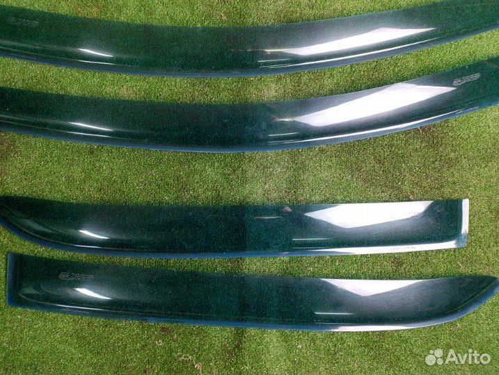 Дефлектор ветровик Renault Logan 1.6 2017