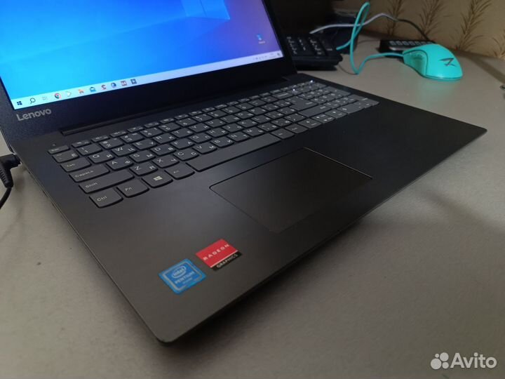 Lenovo: 15.6, intel Quad N4200, R7m445 8gb ssd+hdd