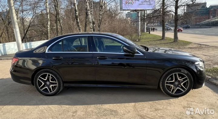 Сдаем E class бизнес такси