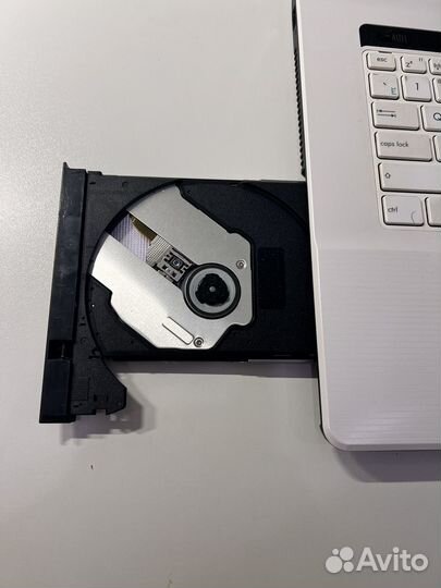 Ноутбук asus K73S