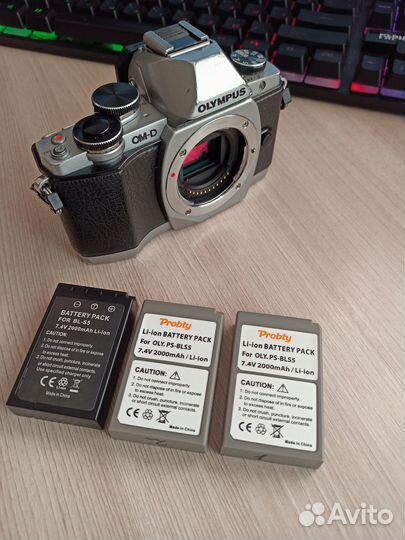 Olympus OM-D E-M10 kit + Доп Аккумуляторы