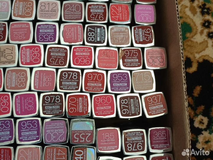 Помада мейбелин