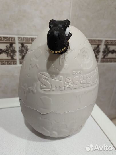 Яйцо с динозавром