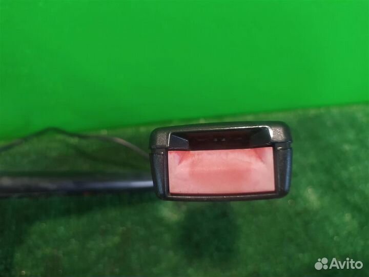 Преднатяжитель ремня правого Ford Fiesta (CBK) 20