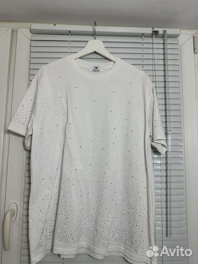 Футболка женская со стразами