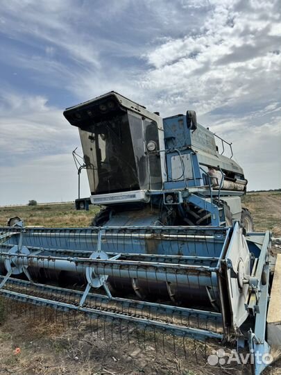 Комбайн Херсонец КЗС-9-1 