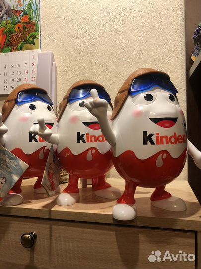 3 игрушки контейнеры от киндер сюрприза