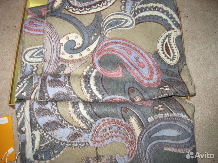 Шарфы платки палантины