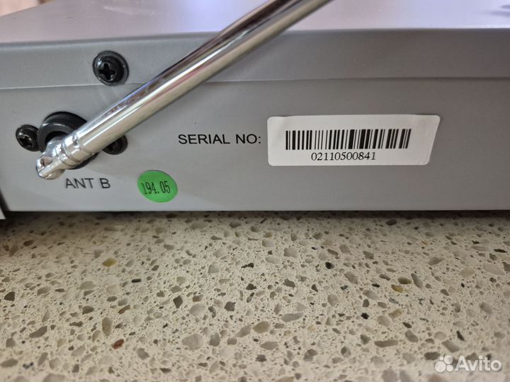 Вокальная радиосистема Nsec WM-2000