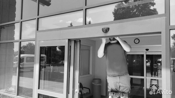 Ремонт автоматических дверей