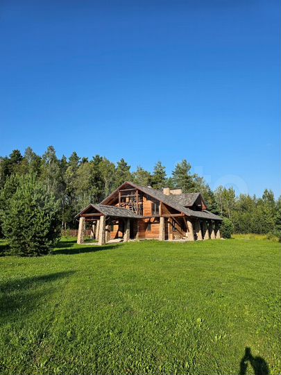 Коттедж 436 м² на участке 50 сот.