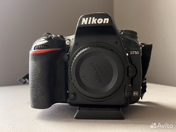 Зеркальный фотоаппарат nikon d750