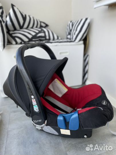 Автокресло Britax Romer 0-18 и база isofix к нему